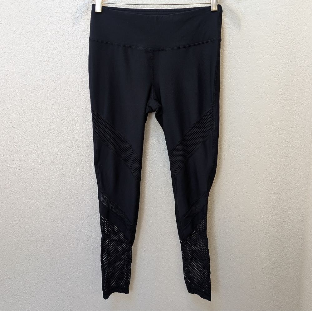 Black 90 Degree By Reflex Leggings With Mesh/Lace Paneling. Size Medium